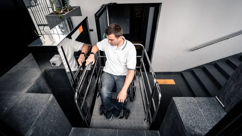 5 Benefícios de Instalar uma Plataforma de Acessibilidade Elevatória no Seu Imóvel