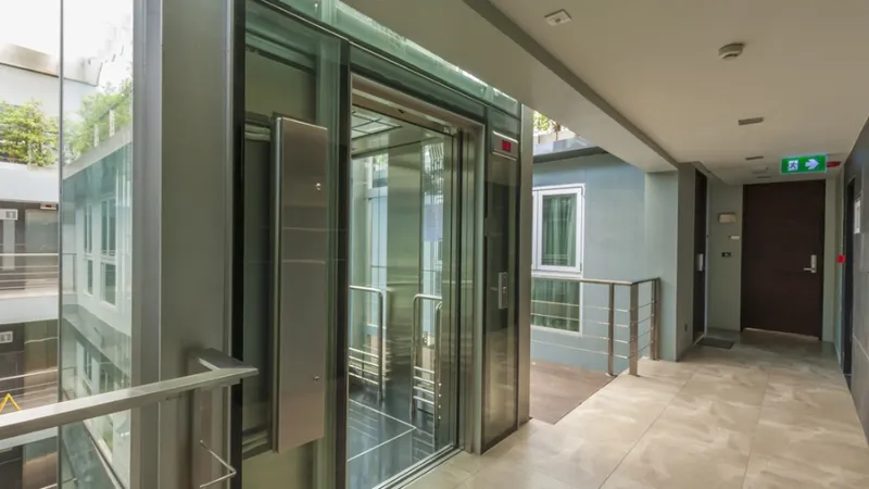 Elevador Residencial Externo: O Que É, Como Funciona e Por Que Instalar Um?