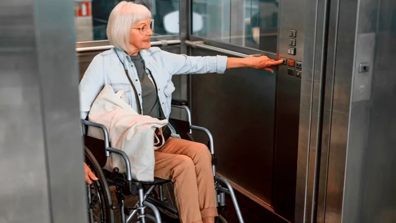 Elevadores ou Plataforma de Acessibilidade: Qual a Melhor Opção?
